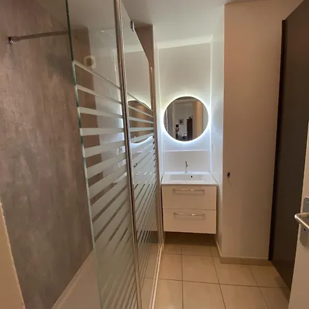 Le Grand Morvan, Proche Mer, Lr121 *